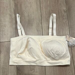 NWT Truekind Convertible Strapless Bandeau Bra